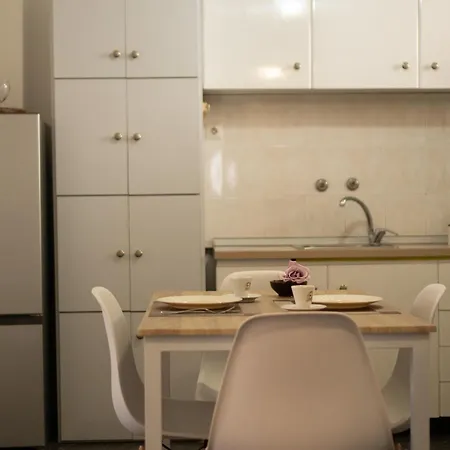 شقة Renas House *